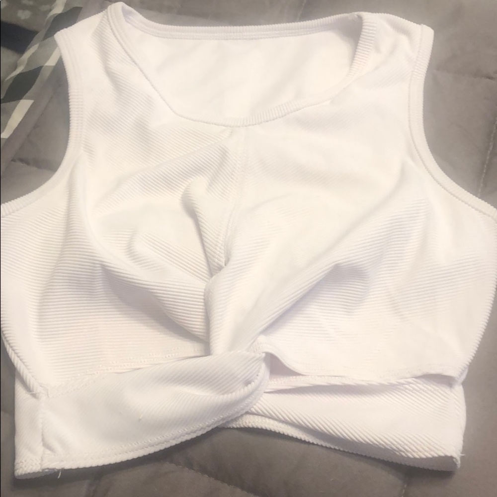 Crop top/workout top